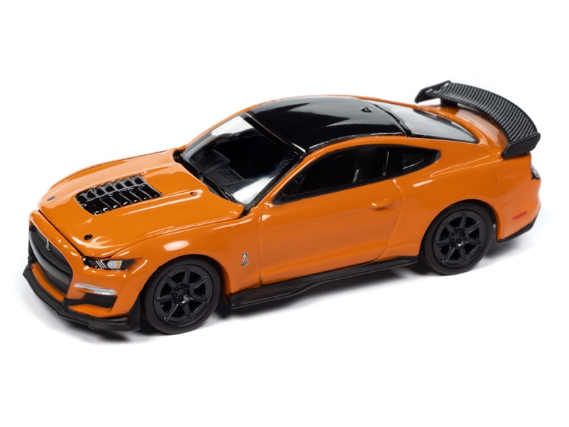 1:64 Ford Mustang GT500 Carbon Fiber Track Pack