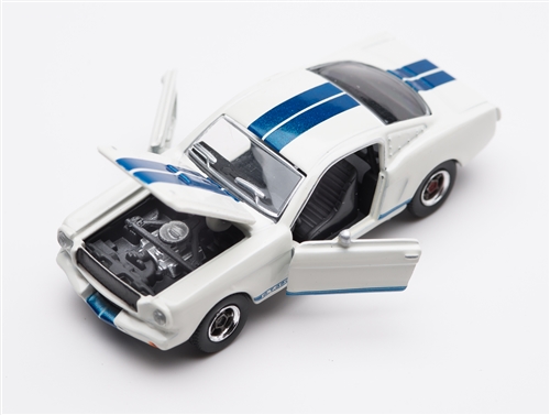 1:18 1967 White Shelby GT500 Diecast